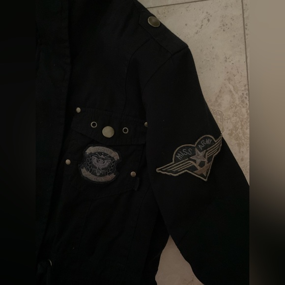 Black Utility Jacket with Patches and Gold Accents ● Military-Style ● Y2K - Picture 3 of 4